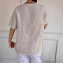 Blusa Amora™ em Algodão Leve com Botões Laterais / Toque Natural, Caimento Solto e Estilo Sem Esforço!